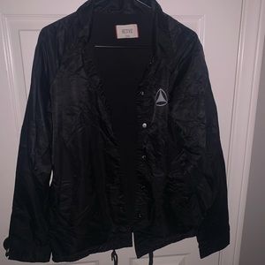 Active Windbreaker